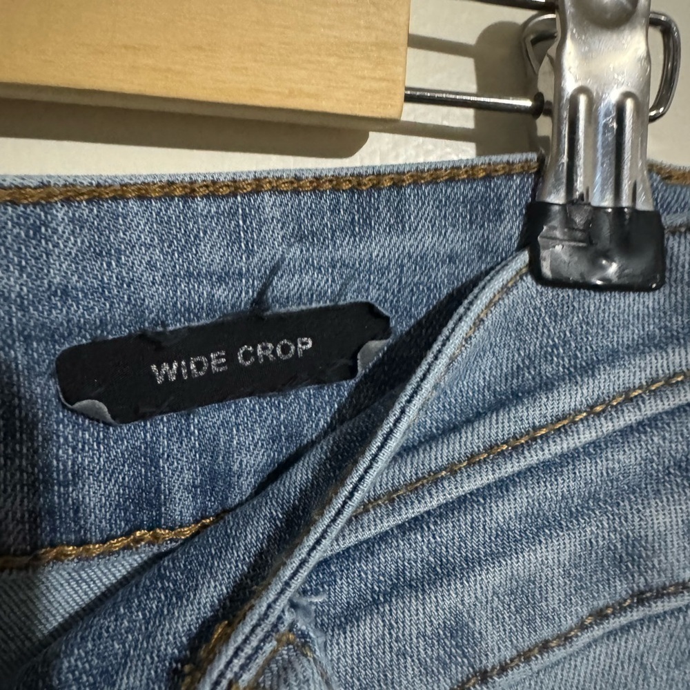 Judy Blue Light Blue Flare Jeans wide crop size 13/31 - Picture 3 of 6